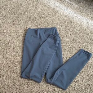 leggings💎 wanting to trade!